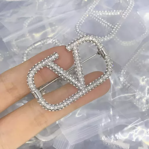 Valentino Brooches For Women #1325991 $25.00 USD, Wholesale Replica Valentino Brooches