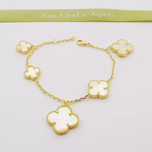 Van Cleef &amp; Arpels Bracelets For Women #1326272 $32.00 USD, Wholesale Replica Van Cleef &amp; Arpels Bracelets