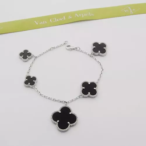 Van Cleef &amp; Arpels Bracelets For Women #1326273 $32.00 USD, Wholesale Replica Van Cleef &amp; Arpels Bracelets