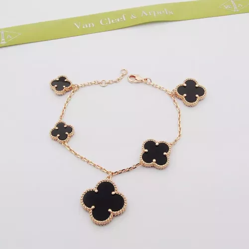 Van Cleef &amp; Arpels Bracelets For Women #1326274 $32.00 USD, Wholesale Replica Van Cleef &amp; Arpels Bracelets