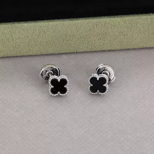 Van Cleef &amp; Arpels Earrings For Women #1326418 $32.00 USD, Wholesale Replica Van Cleef &amp; Arpels Earrings