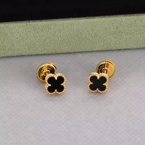 Van Cleef &amp; Arpels Earrings For Women #1326420 $32.00 USD, Wholesale Replica Van Cleef &amp; Arpels Earrings