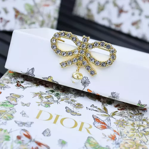 Replica Christian Dior Brooches For Women #1327327 $25.00 USD for Wholesale