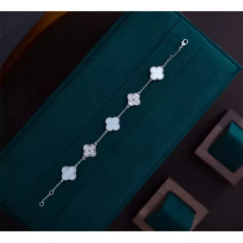 Van Cleef &amp; Arpels Bracelets For Women #1327646 $23.00 USD, Wholesale Replica Van Cleef &amp; Arpels Bracelets
