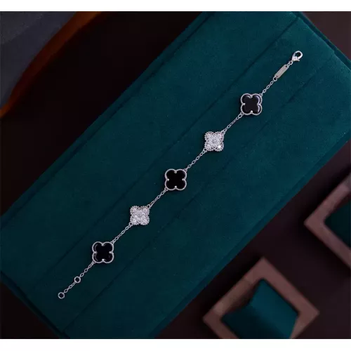 Van Cleef &amp; Arpels Bracelets For Women #1327648 $23.00 USD, Wholesale Replica Van Cleef &amp; Arpels Bracelets