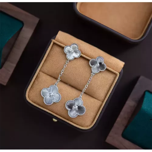 Van Cleef &amp; Arpels Earrings For Women #1327666 $19.00 USD, Wholesale Replica Van Cleef &amp; Arpels Earrings