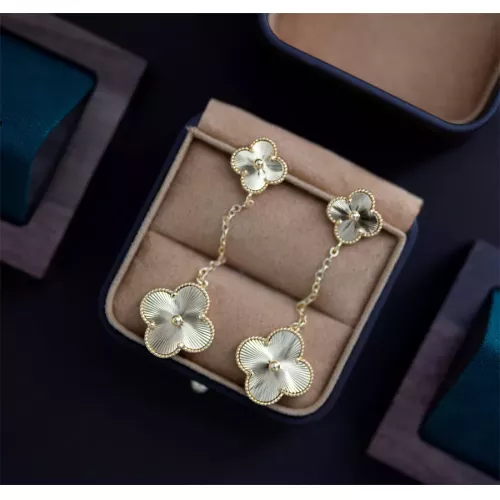Van Cleef &amp; Arpels Earrings For Women #1327667 $19.00 USD, Wholesale Replica Van Cleef &amp; Arpels Earrings