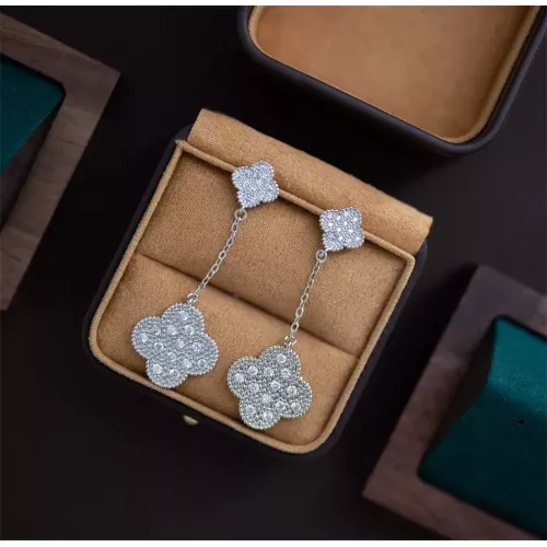 Van Cleef &amp; Arpels Earrings For Women #1327668 $19.00 USD, Wholesale Replica Van Cleef &amp; Arpels Earrings