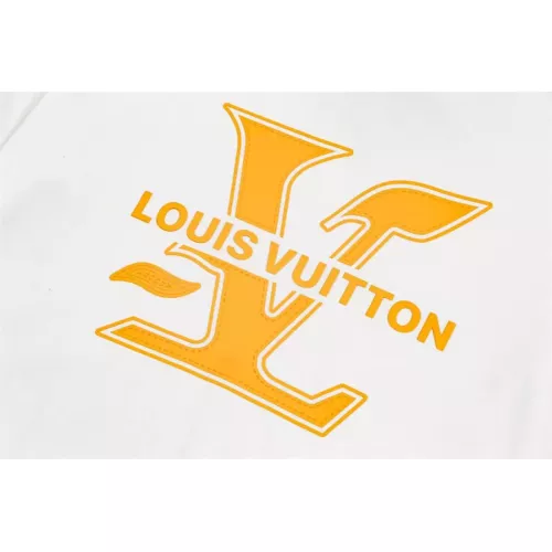 Replica Louis Vuitton LV T-Shirts Short Sleeved For Unisex #1328428 $45.00 USD for Wholesale