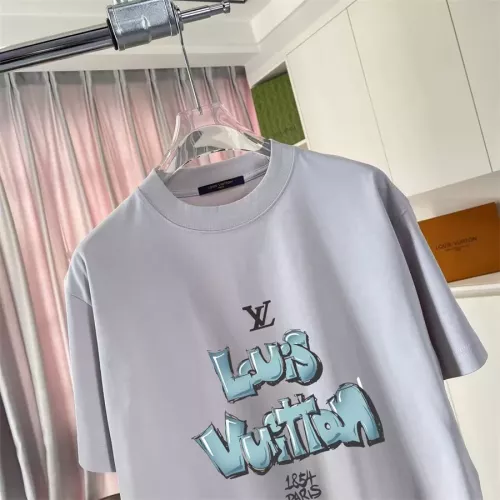 Replica Louis Vuitton LV T-Shirts Short Sleeved For Unisex #1328448 $42.00 USD for Wholesale