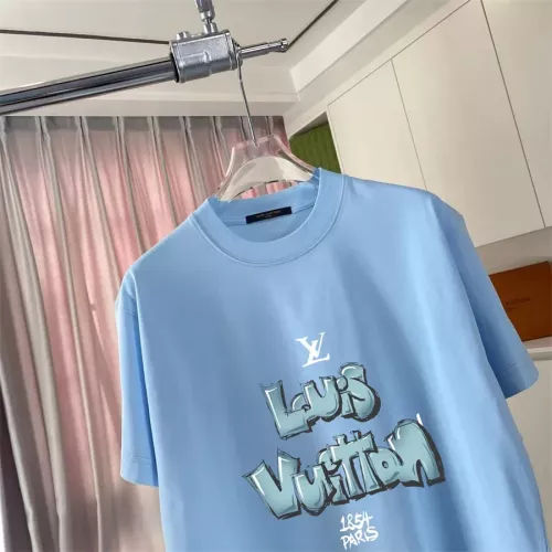 Replica Louis Vuitton LV T-Shirts Short Sleeved For Unisex #1328449 $42.00 USD for Wholesale