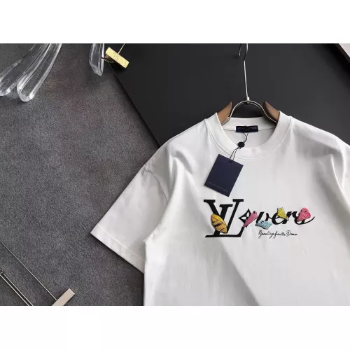 Replica Louis Vuitton LV T-Shirts Short Sleeved For Men #1328960 $82.00 USD for Wholesale