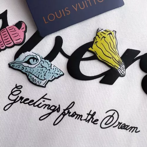 Replica Louis Vuitton LV T-Shirts Short Sleeved For Men #1328960 $82.00 USD for Wholesale
