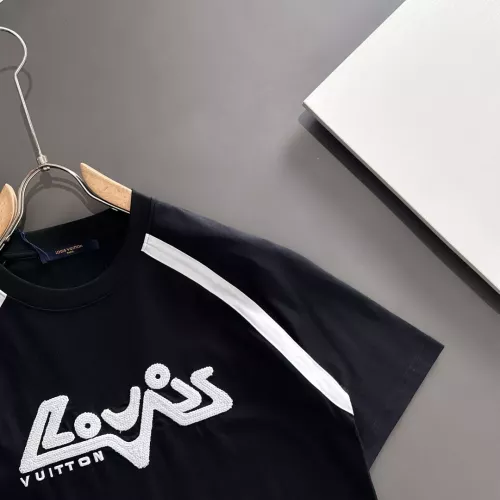 Replica Louis Vuitton LV T-Shirts Short Sleeved For Men #1328980 $85.00 USD for Wholesale