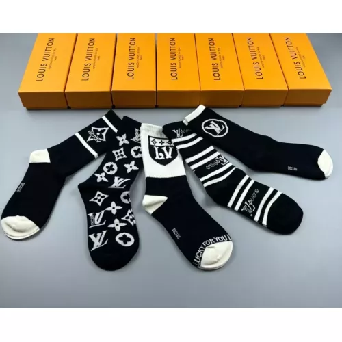 Replica Louis Vuitton LV Socks #1332439 $29.00 USD for Wholesale