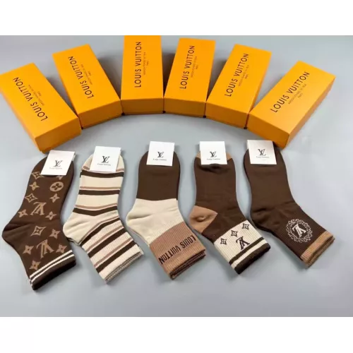 Replica Louis Vuitton LV Socks For Women #1332440 $25.00 USD for Wholesale