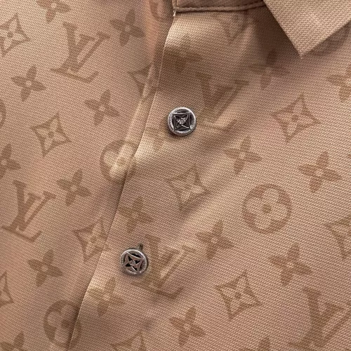 Replica Louis Vuitton LV T-Shirts Short Sleeved For Men #1333464 $48.00 USD for Wholesale