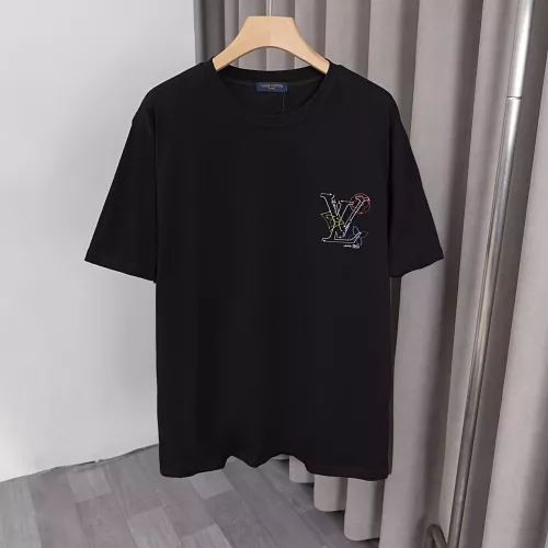 Replica Louis Vuitton LV T-Shirts Short Sleeved For Men #1335328 $32.00 USD for Wholesale