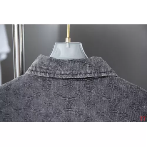 Replica Louis Vuitton LV Shirts Short Sleeved For Unisex #1335542 $64.00 USD for Wholesale
