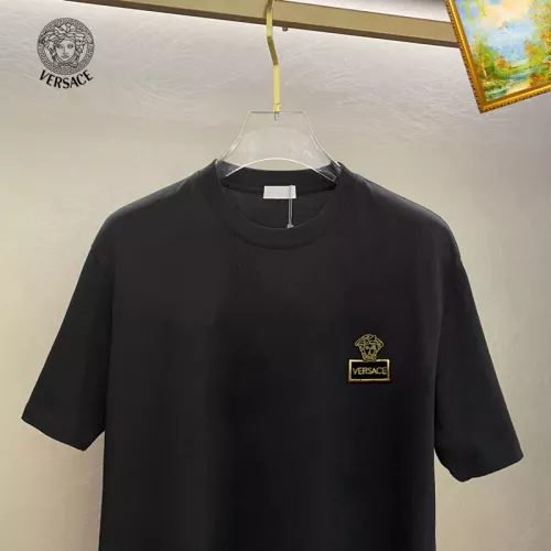 Replica Versace T-Shirts Short Sleeved For Unisex #1336223 $25.00 USD for Wholesale