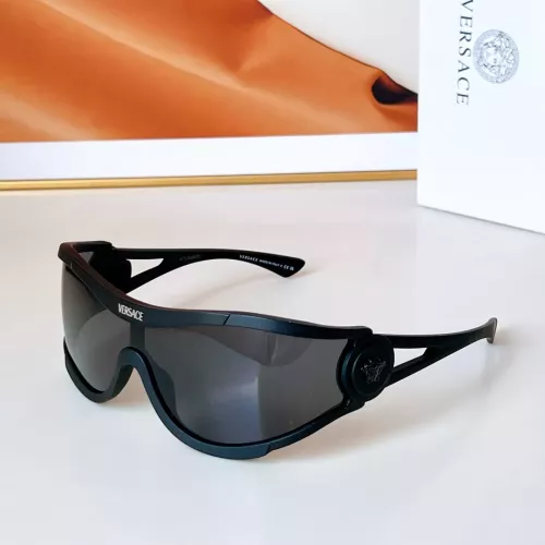 Versace AAA Quality Sunglasses #1336242 $48.00 USD, Wholesale Replica Versace AAA Quality Sunglasses