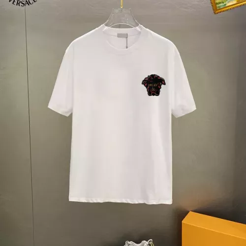 Versace T-Shirts Short Sleeved For Unisex #1336262 $25.00 USD, Wholesale Replica Versace T-Shirts