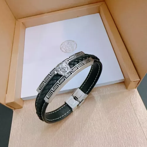 Versace Bracelets #1336732 $52.00 USD, Wholesale Replica Versace Bracelets