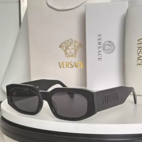 Versace AAA Quality Sunglasses #1337290 $60.00 USD, Wholesale Replica Versace AAA Quality Sunglasses