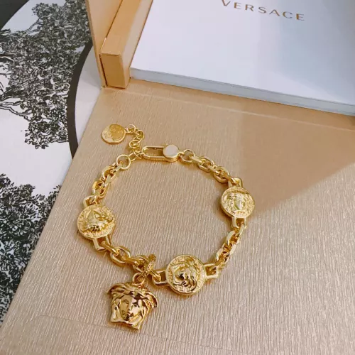 Versace Bracelets #1337465 $42.00 USD, Wholesale Replica Versace Bracelets