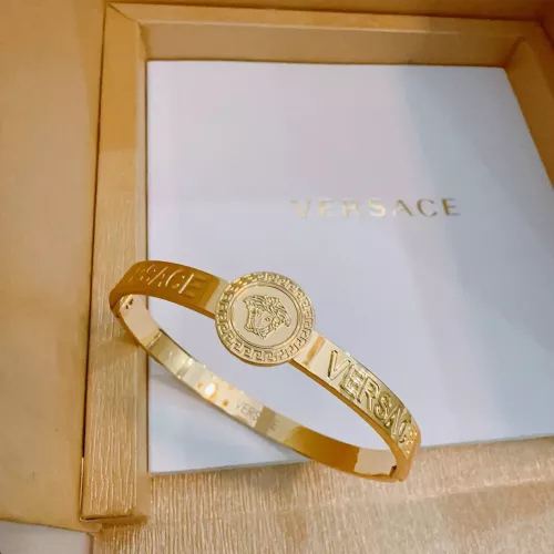 Versace Bracelets #1337467 $42.00 USD, Wholesale Replica Versace Bracelets