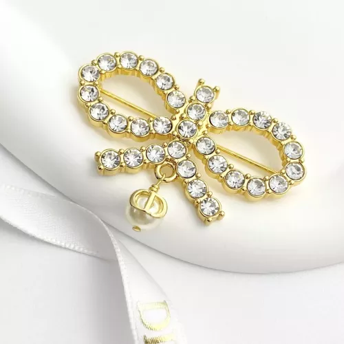 Replica Christian Dior Brooches For Women #1337535 $32.00 USD for Wholesale