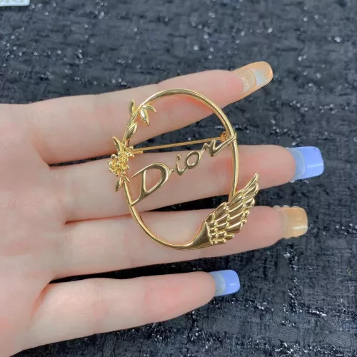 Replica Christian Dior Brooches For Women #1337571 $29.00 USD for Wholesale
