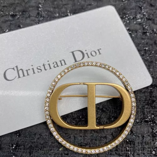 Replica Christian Dior Brooches For Women #1337596 $32.00 USD for Wholesale