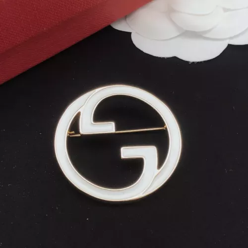 Replica Gucci Brooches For Women #1337713 $27.00 USD for Wholesale