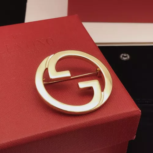 Replica Gucci Brooches #1337717 $29.00 USD for Wholesale
