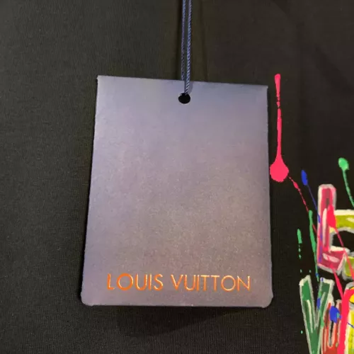 Replica Louis Vuitton LV T-Shirts Short Sleeved For Unisex #1338337 $42.00 USD for Wholesale