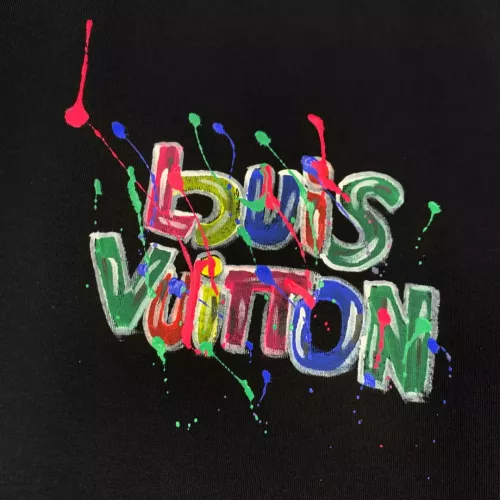 Replica Louis Vuitton LV T-Shirts Short Sleeved For Unisex #1338337 $42.00 USD for Wholesale