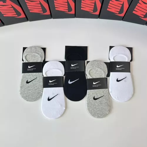 Replica Nike Socks #1338615 $27.00 USD for Wholesale