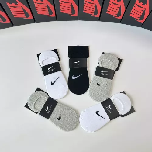 Replica Nike Socks #1338615 $27.00 USD for Wholesale
