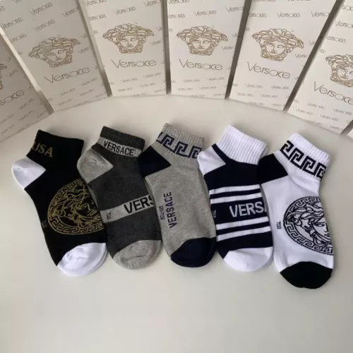 Versace Socks #1338640 $27.00 USD, Wholesale Replica Versace Socks