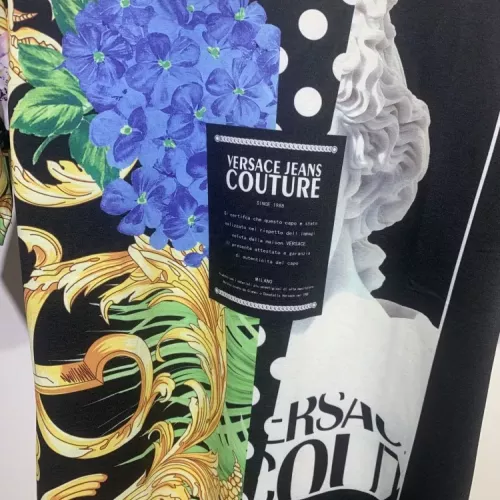 Replica Versace T-Shirts Short Sleeved For Men #1340433 $34.00 USD for Wholesale