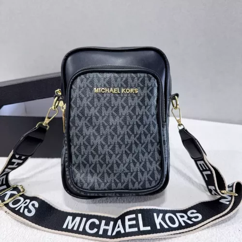 Michael Kors Messenger Bags For Unisex #1342989 $39.00 USD, Wholesale Replica Michael Kors Messenger Bags