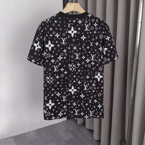 Replica Louis Vuitton LV T-Shirts Short Sleeved For Men #1343222 $36.00 USD for Wholesale