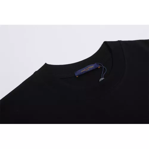Replica Louis Vuitton LV T-Shirts Short Sleeved For Unisex #1343224 $39.00 USD for Wholesale