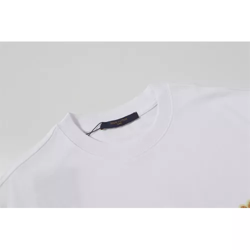 Replica Louis Vuitton LV T-Shirts Short Sleeved For Unisex #1343225 $36.00 USD for Wholesale