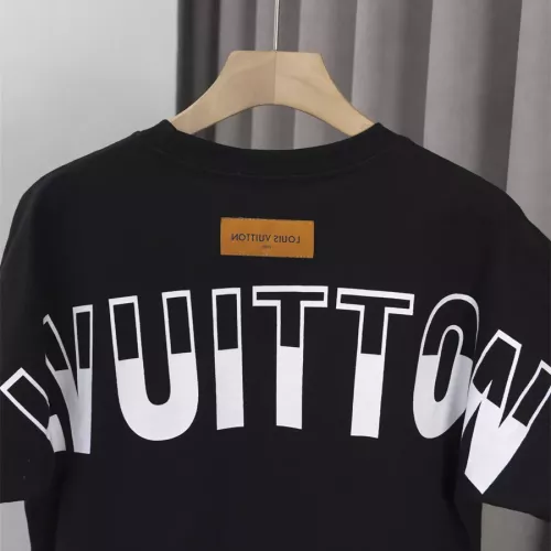 Replica Louis Vuitton LV T-Shirts Short Sleeved For Men #1343404 $36.00 USD for Wholesale