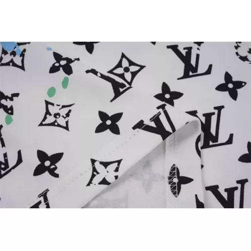 Replica Louis Vuitton LV T-Shirts Short Sleeved For Unisex #1343407 $34.00 USD for Wholesale
