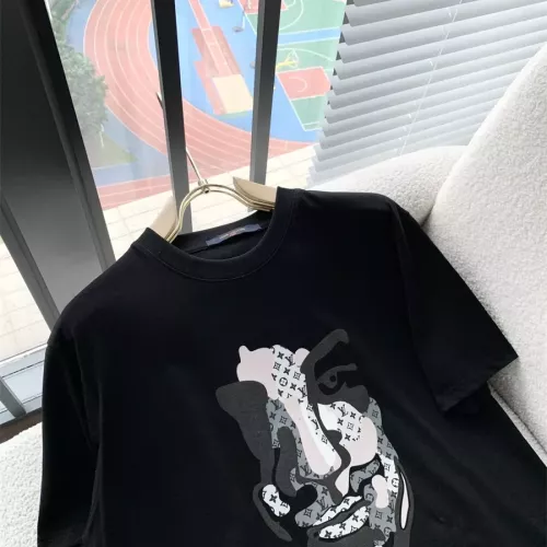 Replica Louis Vuitton LV T-Shirts Short Sleeved For Men #1343471 $45.00 USD for Wholesale