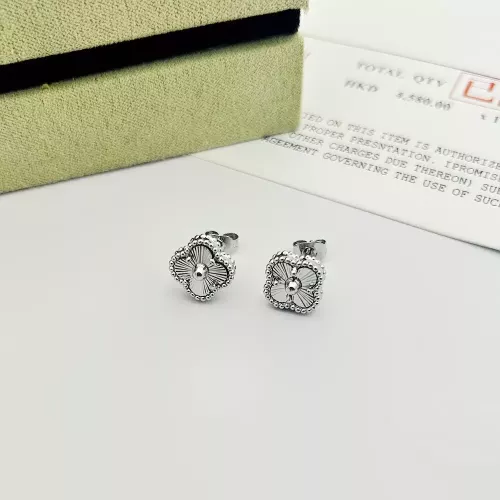 Van Cleef &amp; Arpels Earrings For Women #1344147 $25.00 USD, Wholesale Replica Van Cleef &amp; Arpels Earrings