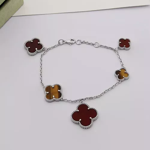 Van Cleef &amp; Arpels Bracelets For Women #1344172 $32.00 USD, Wholesale Replica Van Cleef &amp; Arpels Bracelets